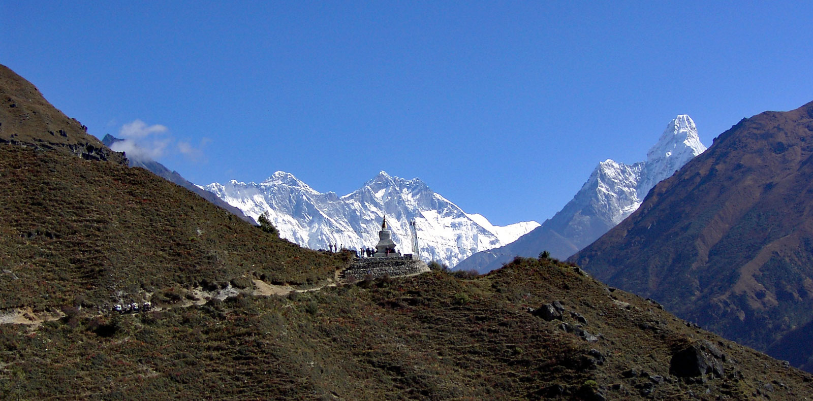 Ama-Dablam-Lohtse-Everest