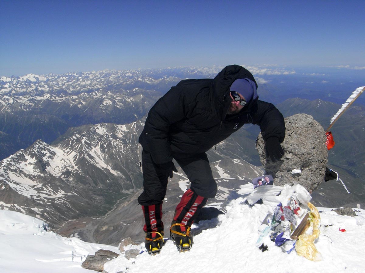 Elbrus Summit 5642 m