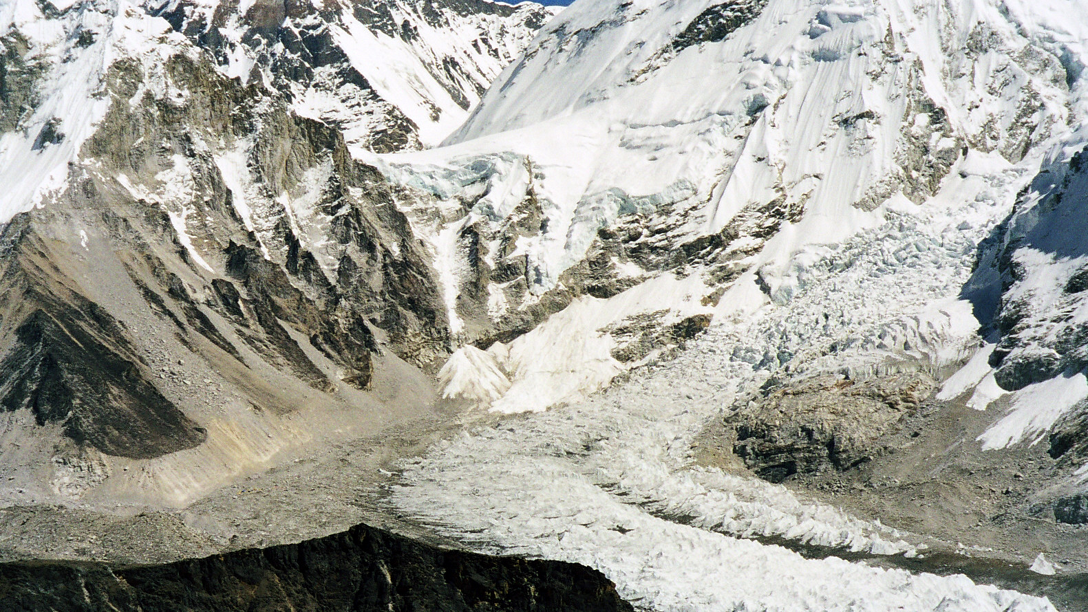 Khumbu-Gletscher und Base Camp Mount Everest