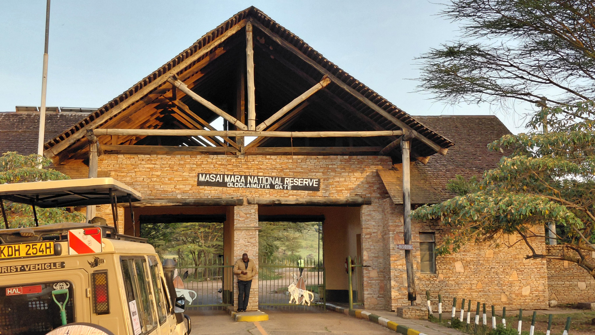 Masai Mara Gate